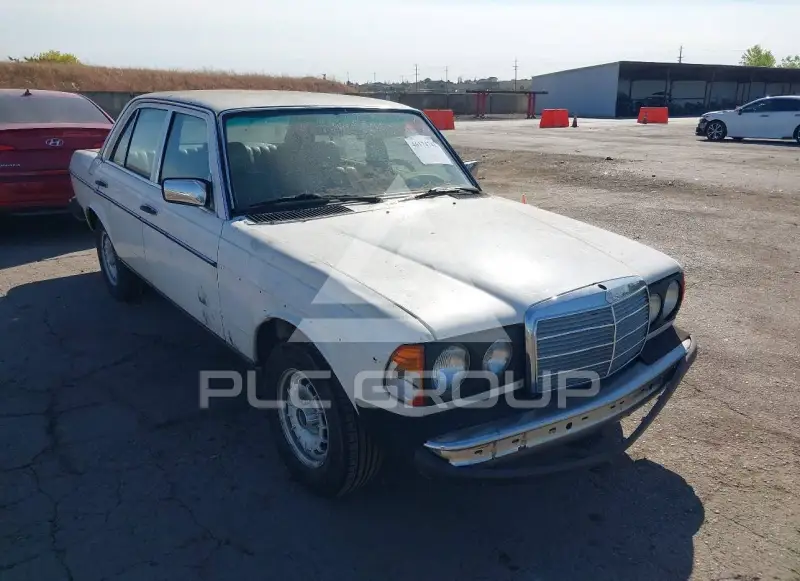 1982 Mercedes Benz 240 photo