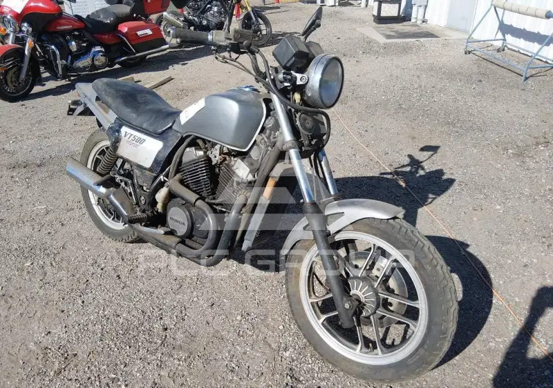 1983 Honda VT500 фото