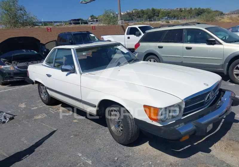 1983 Mercedes Benz 380 photo