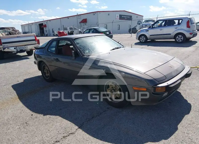 1983 Porsche 944 фото