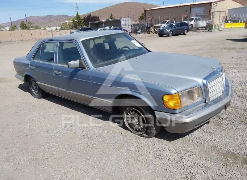 1985 Mercedes Benz 380 photo