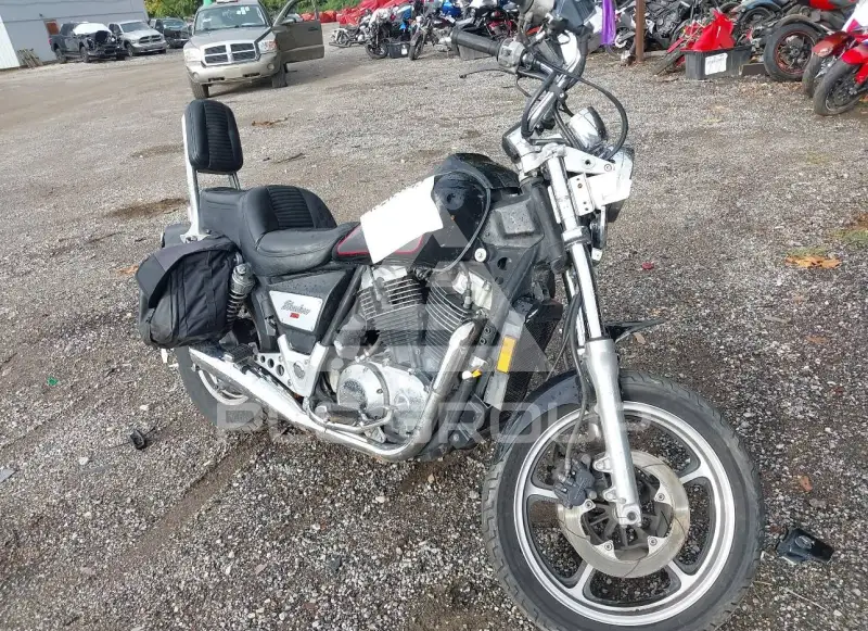 1986 Honda VT1100 фото