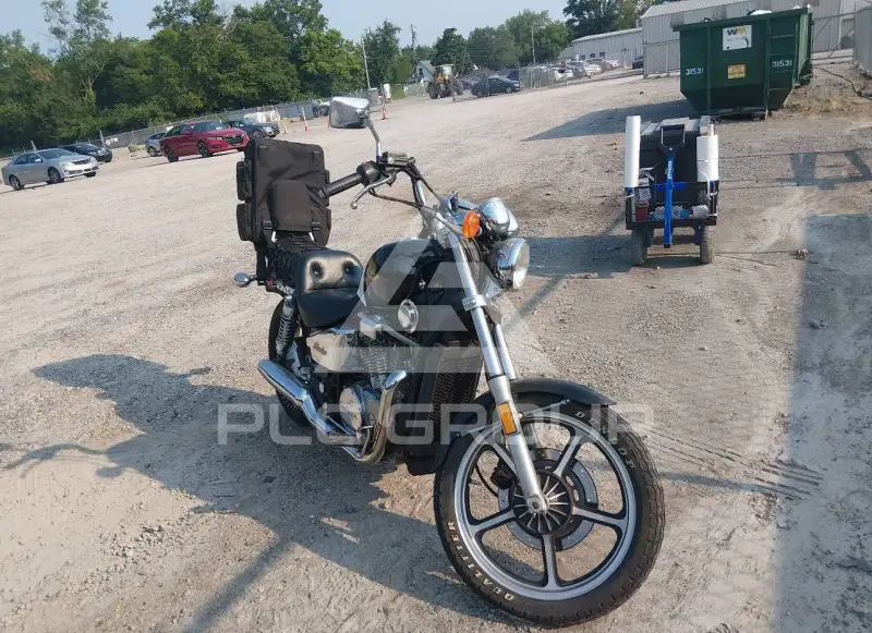 1986 Honda VT700 photo