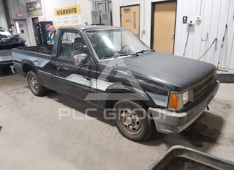 1986 Mazda B2000 photo
