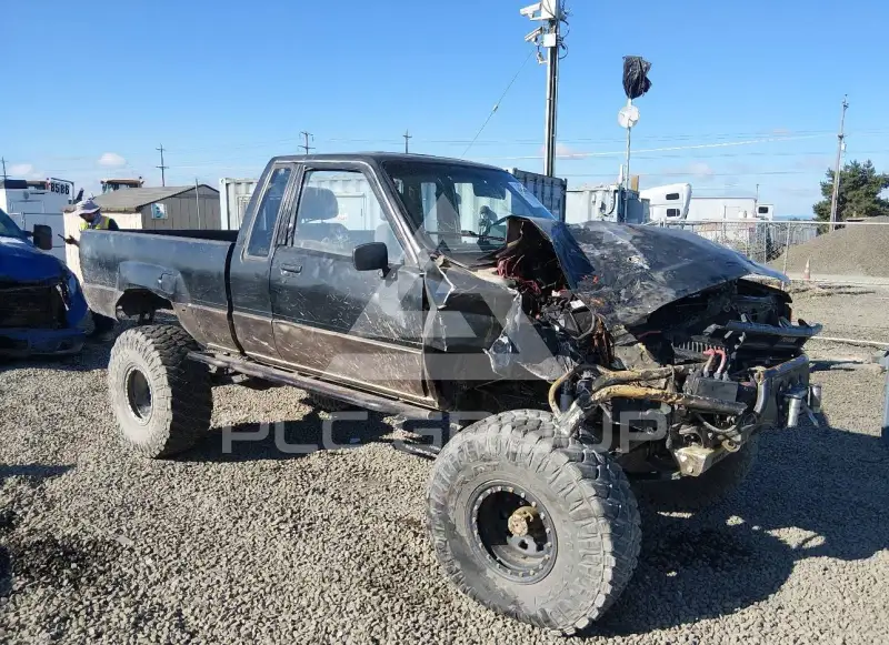 1986 Toyota PICKUP photo