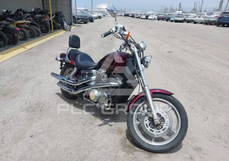 1987 Honda VT1100 фото