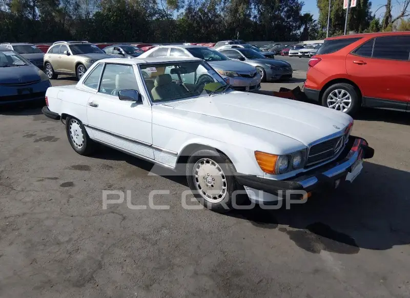 1987 Mercedes Benz 560 photo