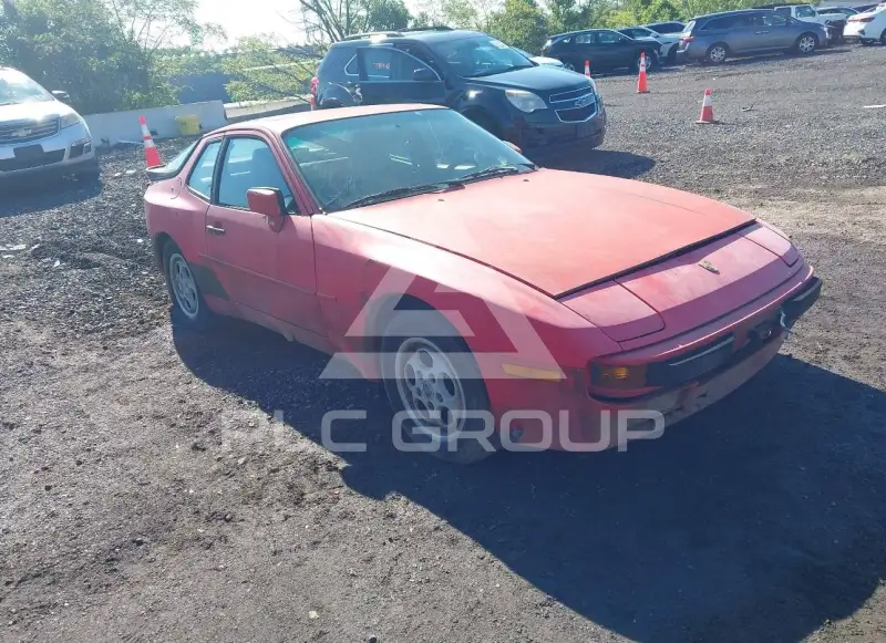 1987 Porsche 944 photo