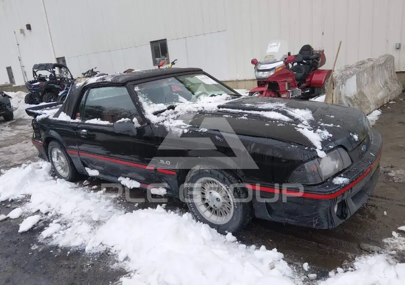 1988 Ford MUSTANG фото