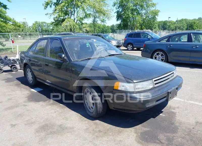 1990 Nissan MAXIMA photo