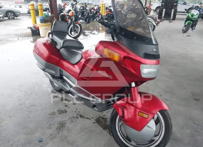 1990 Honda PC800 фото