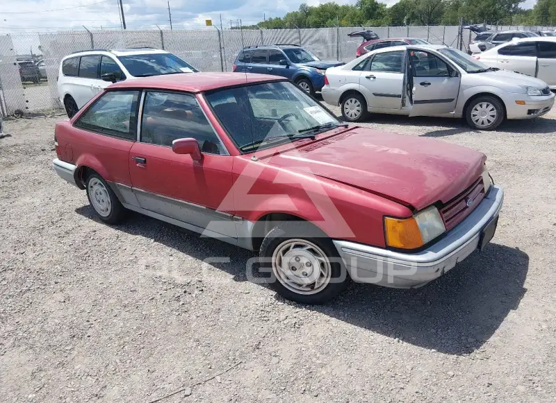 1990 Ford ESCORT фото