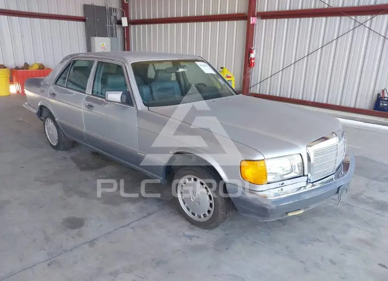 1991 Mercedes Benz E 300 photo