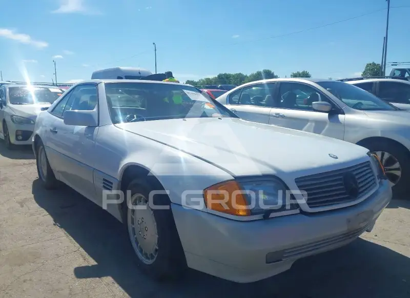 1992 Mercedes Benz E 300 photo