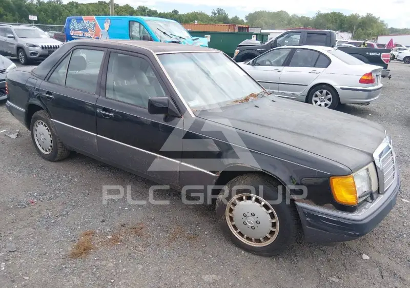 1993 Mercedes Benz E 300 photo