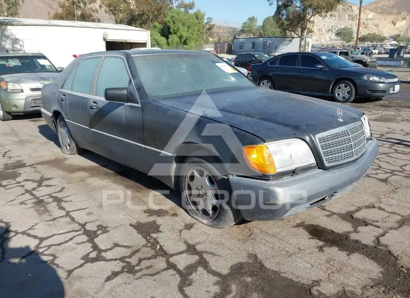 1993 Mercedes Benz E 300 photo