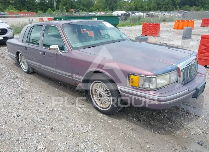 1994 Lincoln Town фото