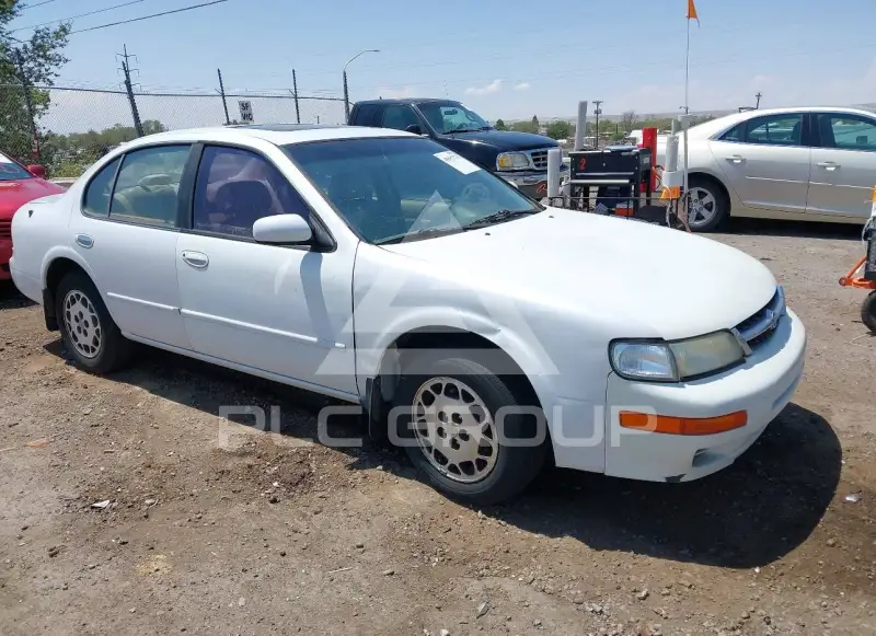 1995 Nissan MAXIMA photo