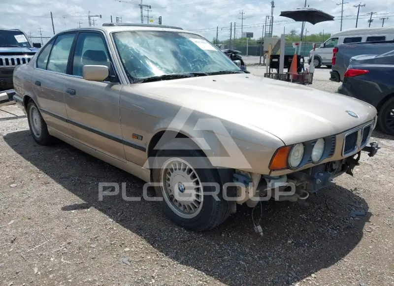 1995 BMW 525 photo
