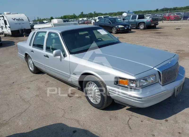 1995 Lincoln Town фото
