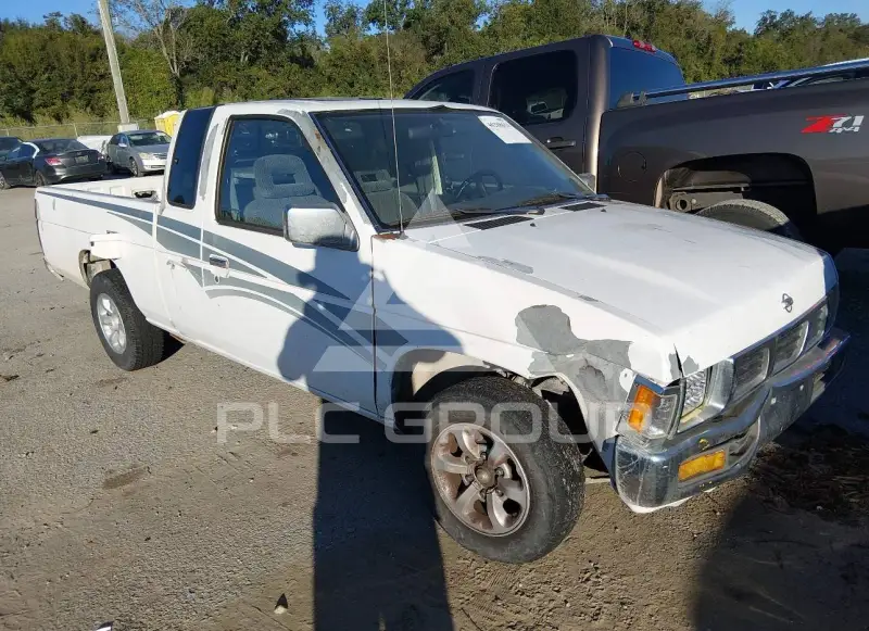 1996 Nissan TRUCK photo