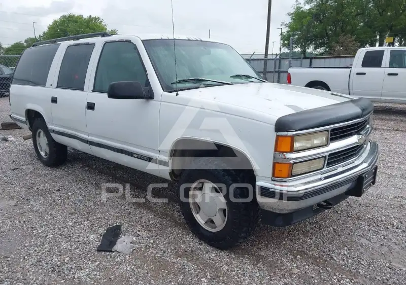 1996 Chevrolet Suburan photo
