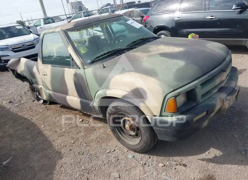 1996 Chevrolet S10 фото