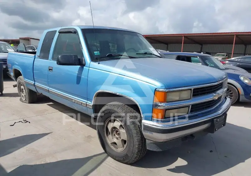 1996 Chevrolet GMT-400 photo