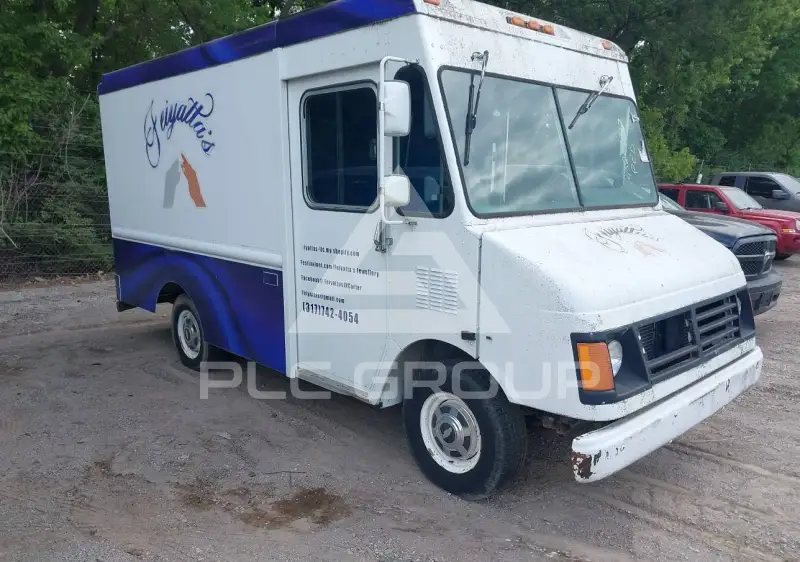 1996 Chevrolet P30 фото