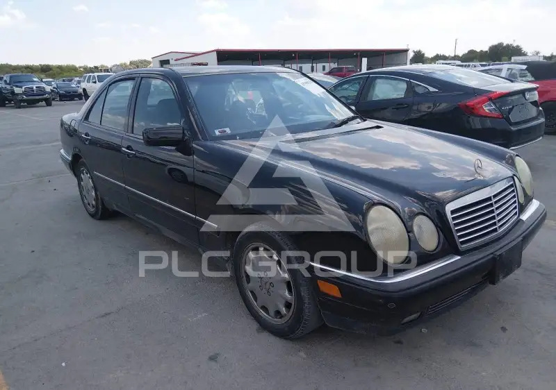 1996 Mercedes Benz E-Class photo