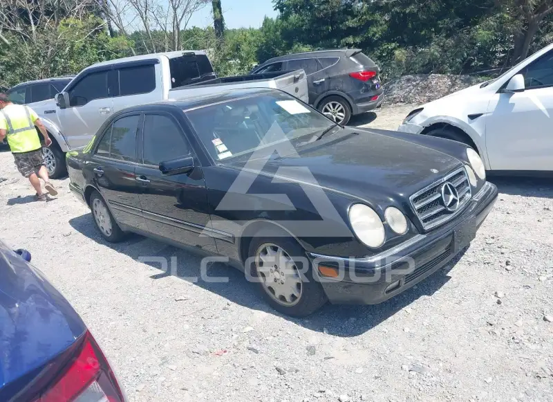 1996 Mercedes Benz E-Class photo
