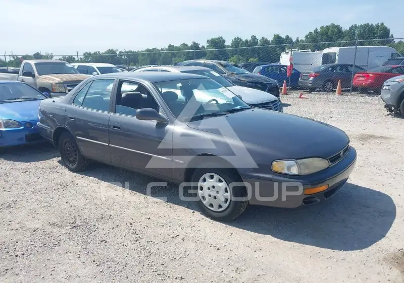 1996 Toyota CAMRY фото