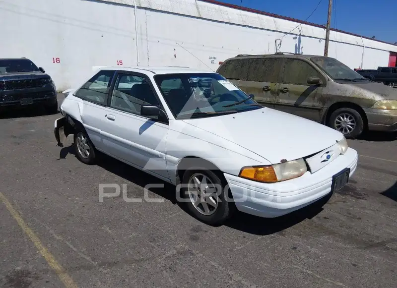 1996 Ford ESCORT photo