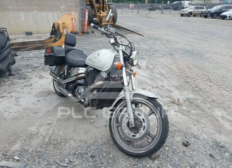 1997 Honda VT1100 фото