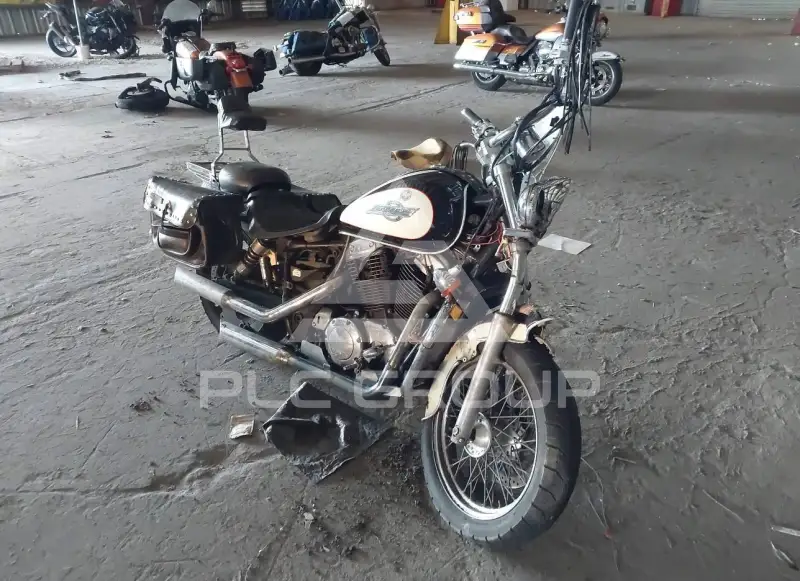 1997 Honda VT1100 фото