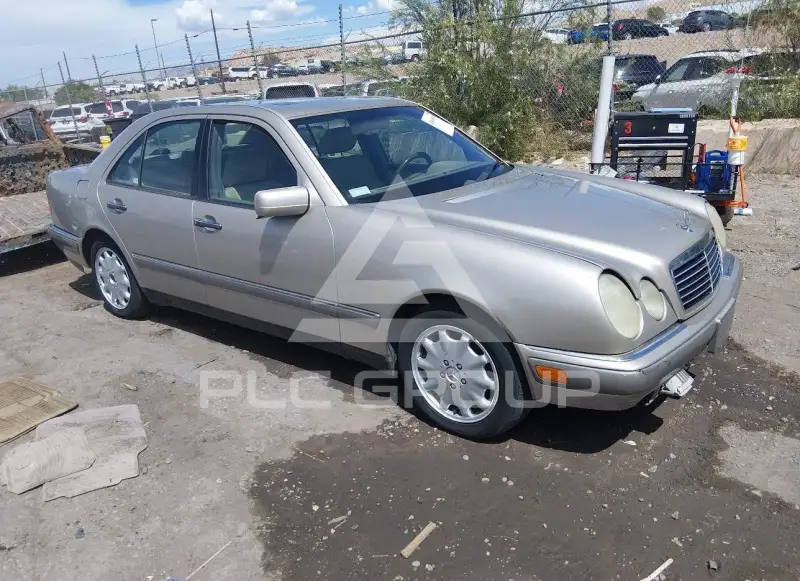 1997 Mercedes Benz E 320 фото
