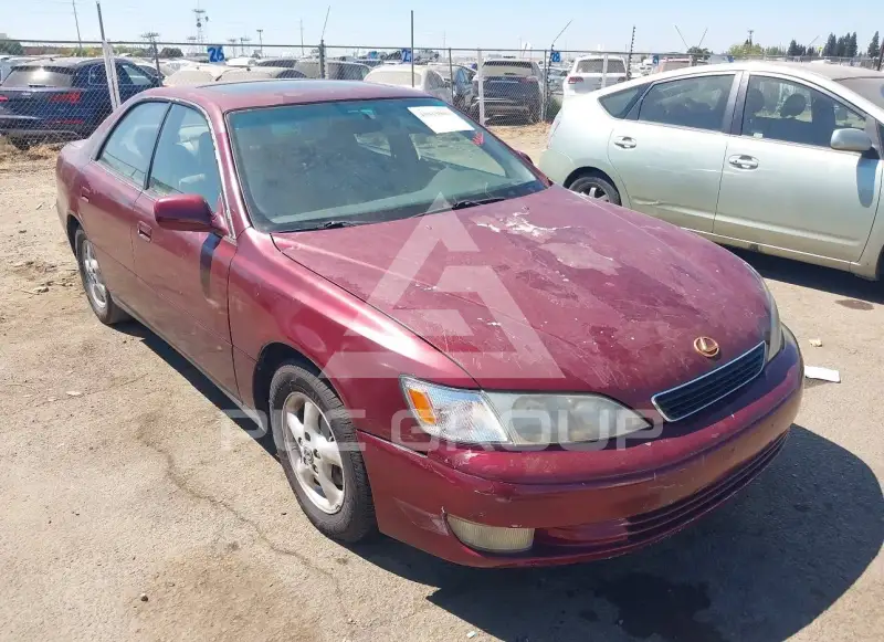 1997 Lexus ES300 photo