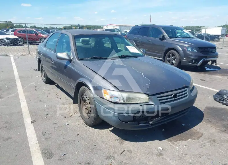 1997 Toyota CAMRY фото