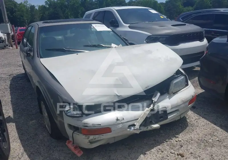 1998 Nissan MAXIMA photo