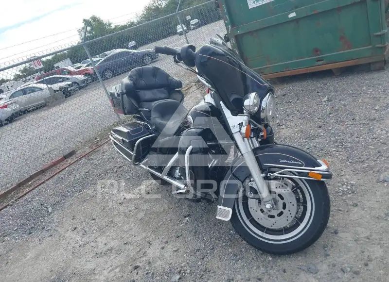 1998 Harley-Davidson FLHTCU photo