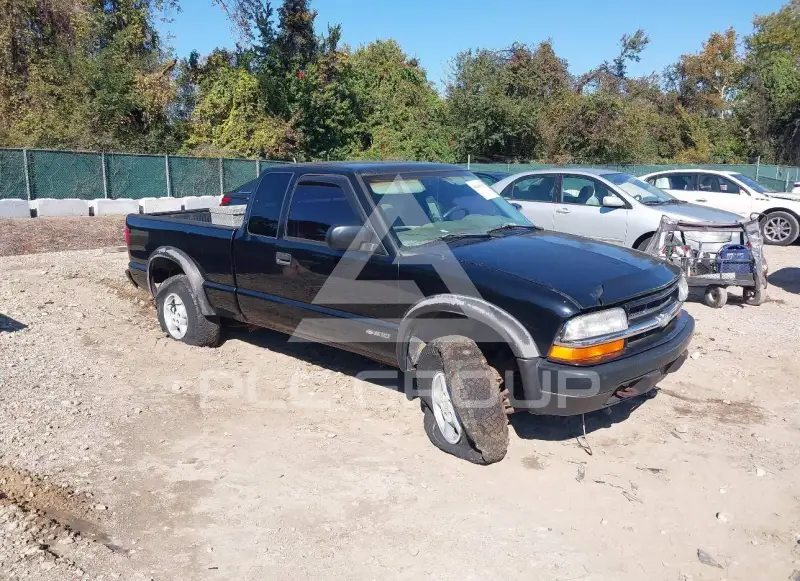1998 Chevrolet S10 photo