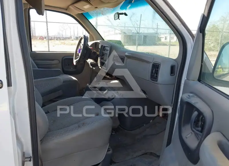 1998 Chevrolet Express photo