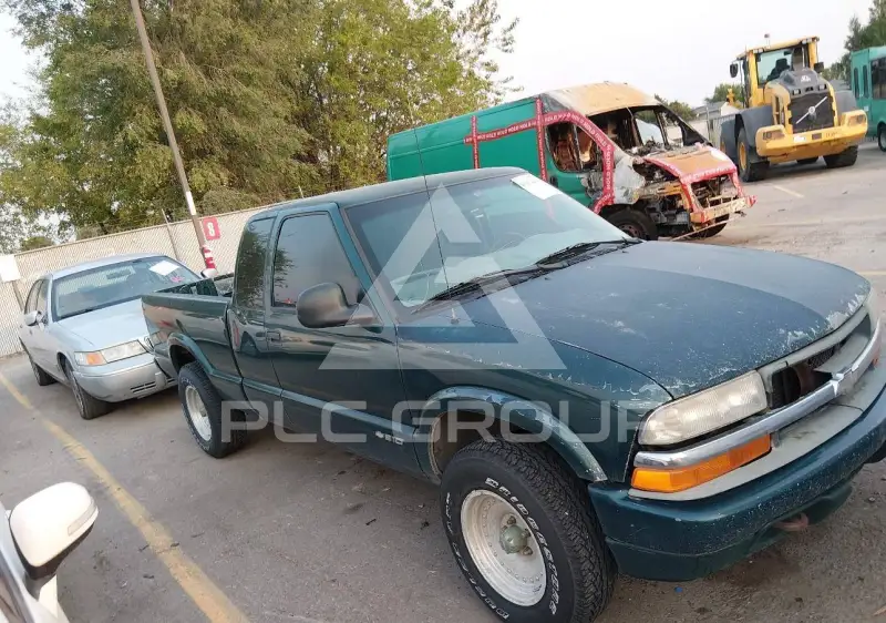 1998 Chevrolet S10 photo