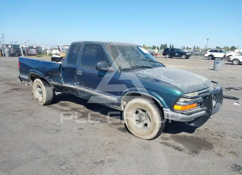 1998 Chevrolet S10 photo