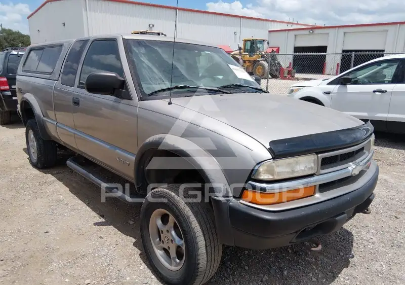 1998 Chevrolet S10 photo
