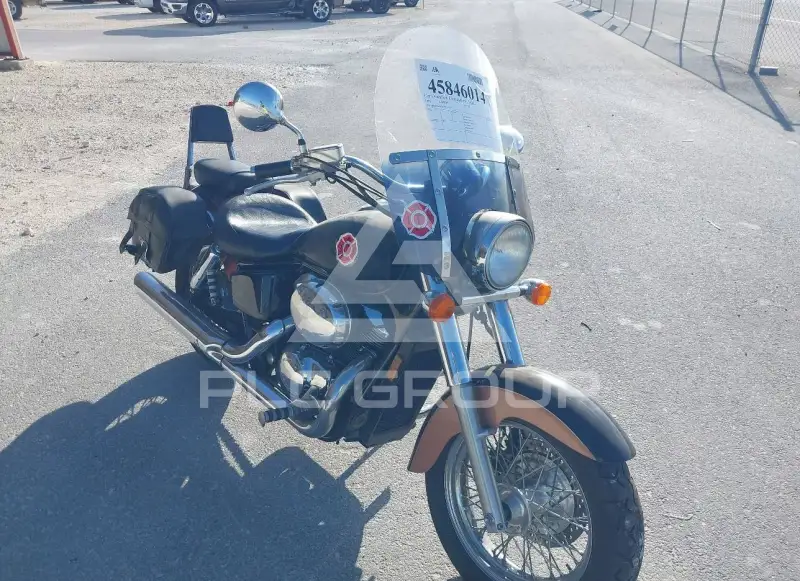 1998 Honda VT750 фото