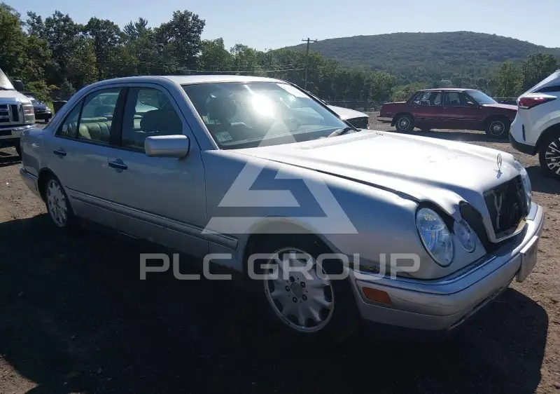 1998 Mercedes Benz E 300 фото