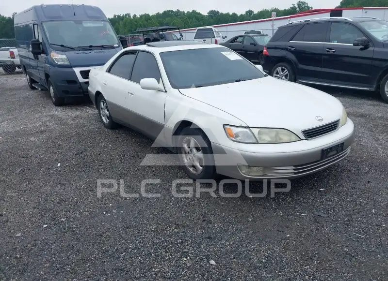 1998 Lexus ES300 photo