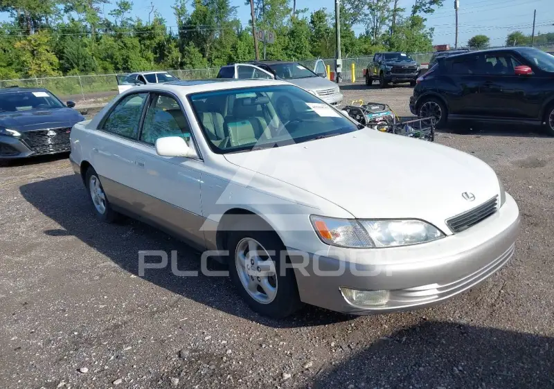 1998 Lexus ES300 photo