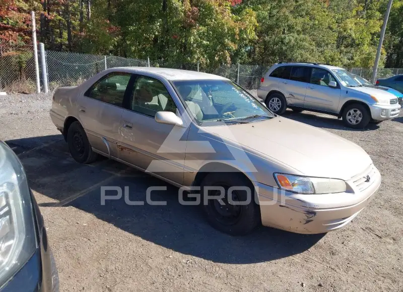 1998 Toyota CAMRY photo
